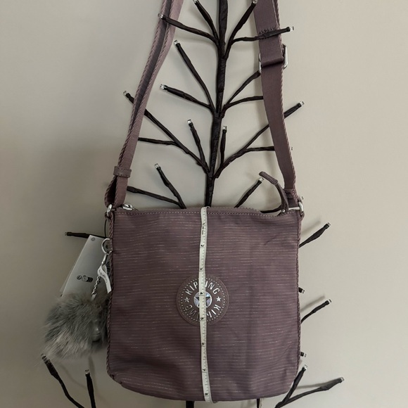 Brand new”Kipling”crossbody bag for women.Size-w8.5”x8”inc,color-cacao 🤎 - Picture 5 of 7